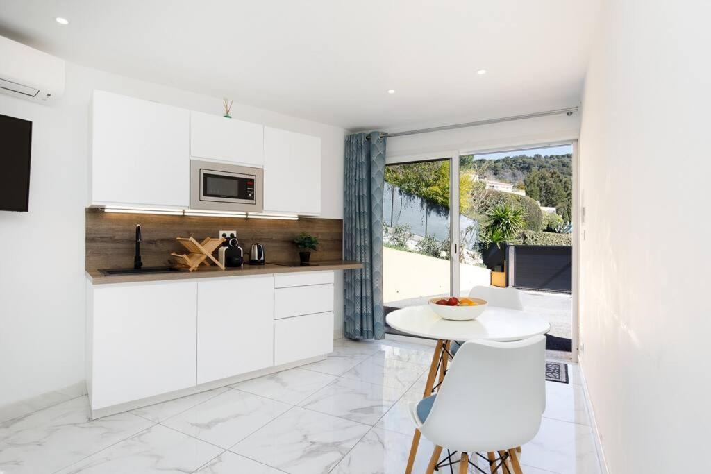 Studio Tout Confort Avec Parking Et Terrasse A Eze Village Exteriér fotografie